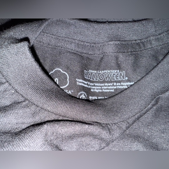 John Carpenter's Halloween Horror T-Shirt Men's Size Small - Picture 5 of 5